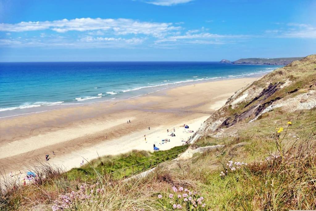 White Eden - Explore Cornwall From A Comfy Central Appartment セント・オーステル エクステリア 写真