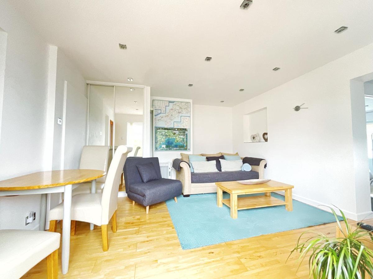 White Eden - Explore Cornwall From A Comfy Central Appartment セント・オーステル エクステリア 写真